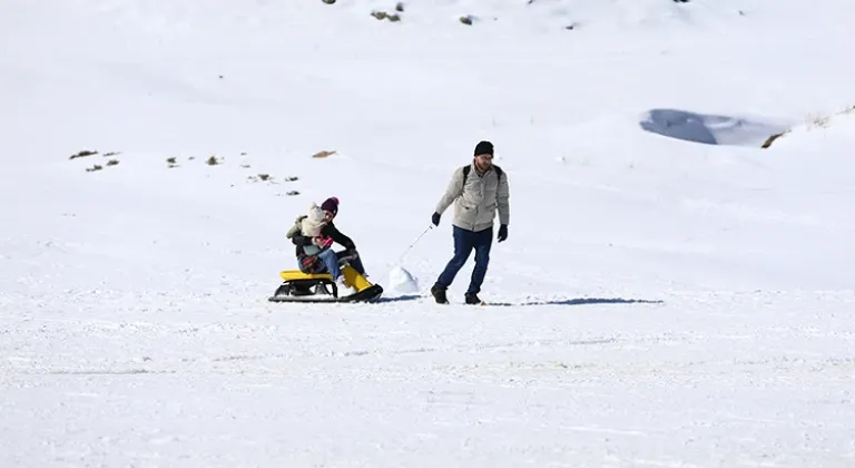 Hesarek Kayak Merkezi'nde sezonun 15 Mart'a kadar sürmesi bekleniyor