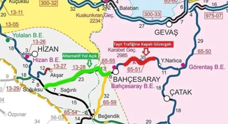 Van-Bahçesaray yolu kar ve tipi nedeniyle trafiğe kapatıldı