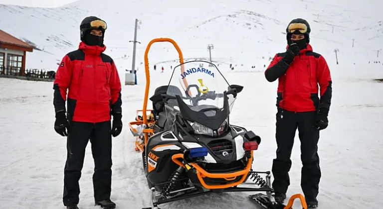 Van'da kayak merkezinin güvenliğini JAK timleri sağlıyor